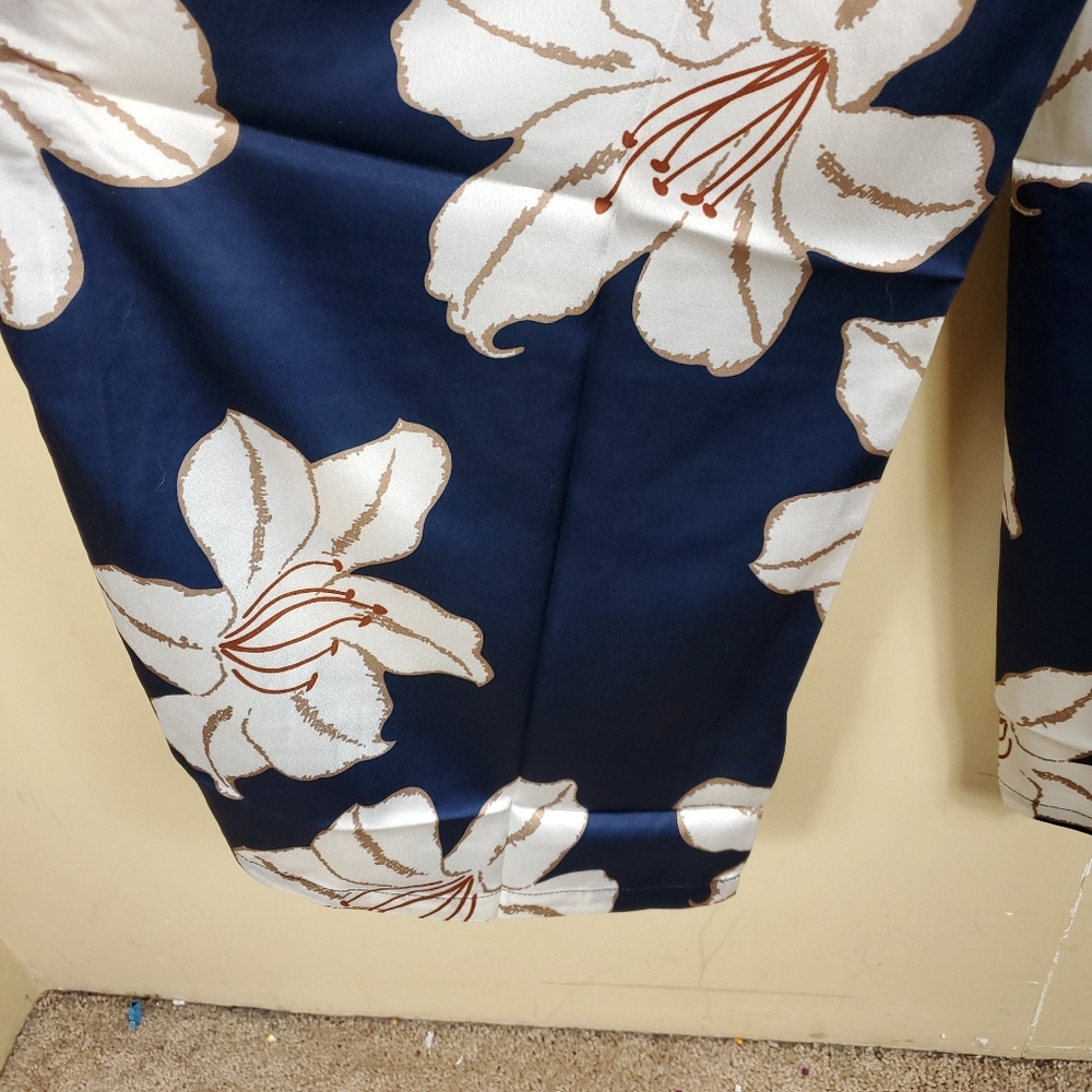 Zhu High Rise Floral Back Zip Pants - Picture 6 of 10